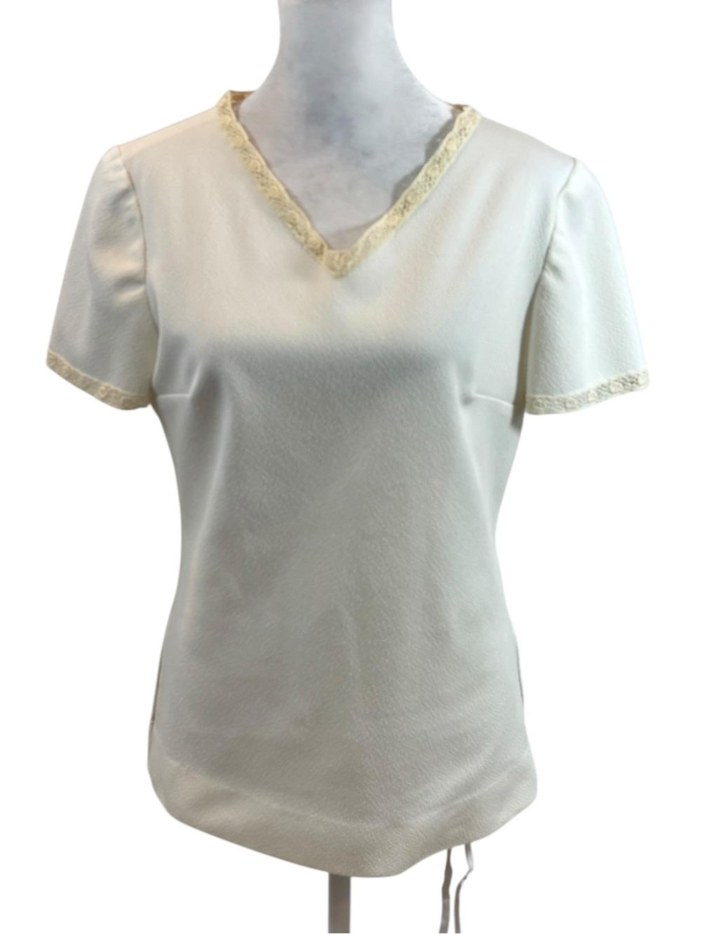 Ladies Vintage V Neck Short Sleeve. Blouse See Measurements for Size
